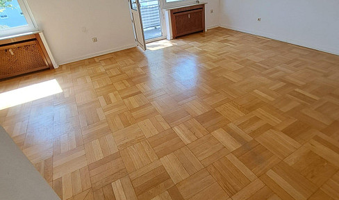 Großzügige zentralgelegene 3 Zimmer Wohnung