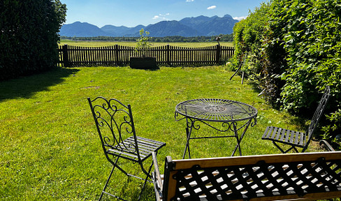 Breathtaking unobstructed mountain views - DHH / multi-party house full of possibilities