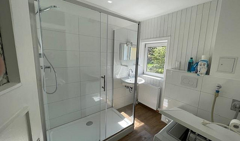 Tharandt - large 6-7 room apartment with 2 bathrooms, garden, garage, EBK