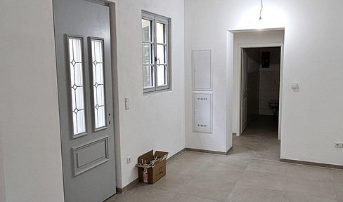 Stylishly renovated old building dream: listed apartment with modern comforts