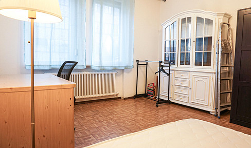 5.25 % yield - bright 3-room apartment with the charm of an old building