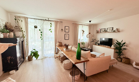 Moderne und großzügige 2 Zimmer-Wohnung m. Terrasse in zentraler Lage