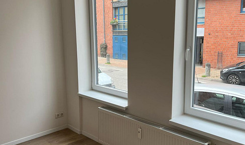 DL079 - Kiel: Well-designed 3-room apartment on the ground floor, shower room in a very central location