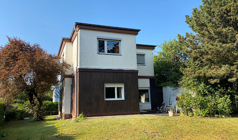 Perfect south-facing orientation: even your compass will be jealous! Unobstructable + NO estate agent's fee!