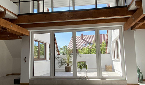 Bright 4 room maisonette