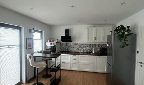 KfW Neubau! Gehobene 2-Zimmer-Maisonette-Wohnung mit Hauscharakter im Herzen Forchheims