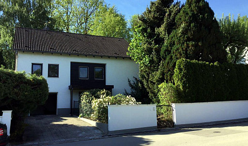 For sale from private owner! Spacious, well-maintained detached house in Gersthofen-Batzenhofen