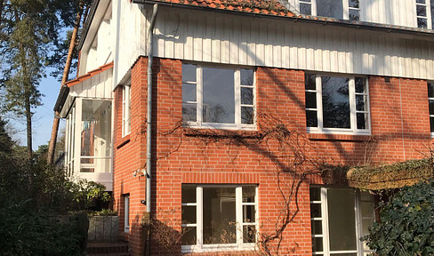 Hochwertige provisionsfreie Doppelhaushälfte in bester Rissener Wohnlage - ideal für Familien