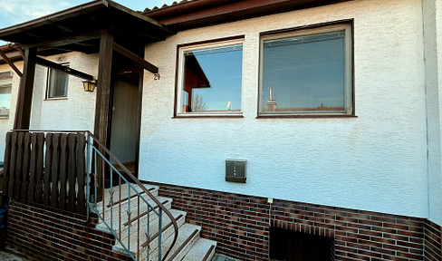 Kleines Einfamilienhaus (RMH) von Privat