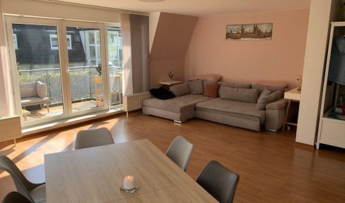 Lichtdurchflutete 5 Zimmer Maisonette Wohnung in Bestlage von Refrath/Frankenforst