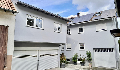 Fantastic two-family house in a sought-after location in Kraichtal