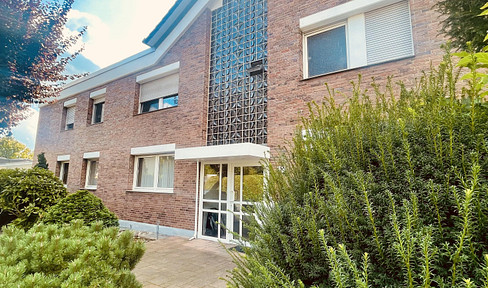Erstbezug nach Kernsanierung: Moderne 3-Zimmer-Wohnung mit Küche, Stellplatz, Balkon & Garten