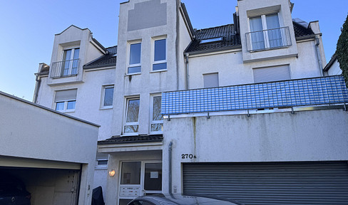 2-room apartment in Wiesbaden bathroom/terrace/built-in kitchen/parking space