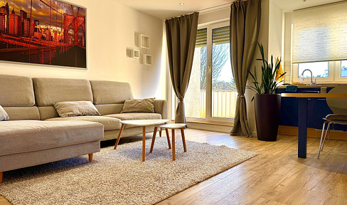 Exklusive 2-Zi Wohnung in Wiesbaden Bad/ Balkon/Einbauküche/komplett Renoviert und Möbliert