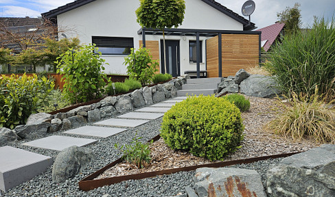 Bungalow built 2021 solid construction