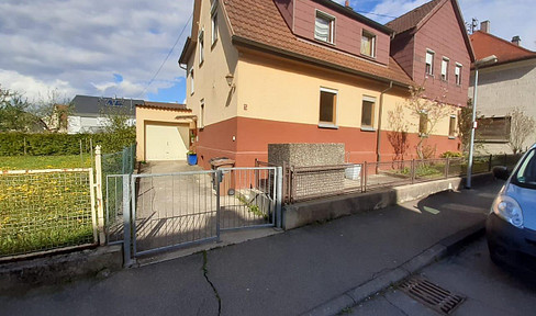 Charming, detached multi-family house for sale in a fantastic location in Frickenhausen.