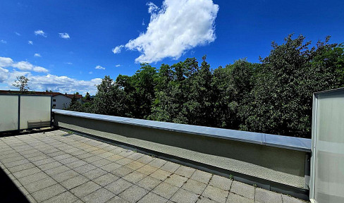 🌿Waldshut penthouse with fantastic views of the countryside - ready to move in & fully equipped 🌿