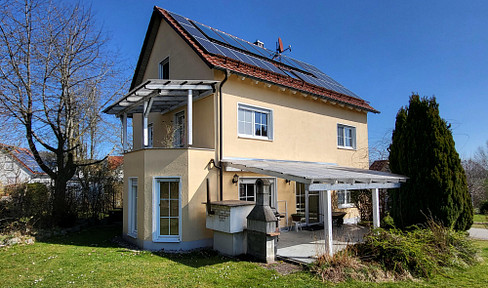 Geräumiges Einfamilienhaus in attraktiver Lage