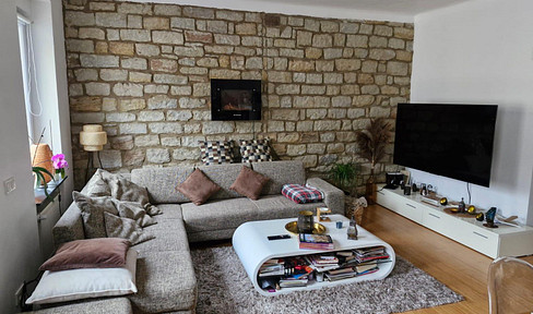 Schöne Altbau Wohnung