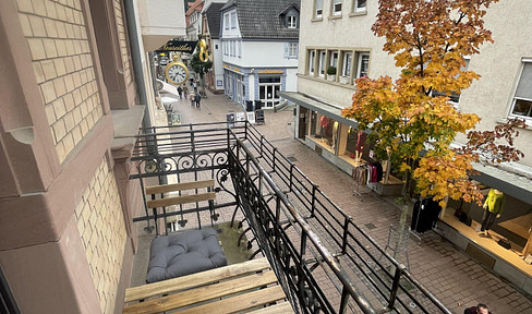 Charmante 1-Zimmer Wohnung mit Balkon & hochwertiger Einbauküche zentral in Weinheim
