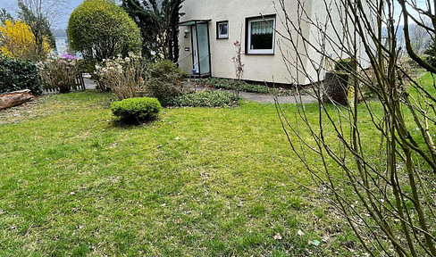 Familienfreundliches Reihenendhaus mit großem Garten sofort frei