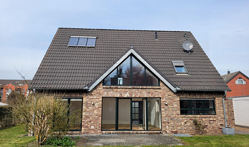 Detached living in the green Stadionviertel - near Stadtwald, International School, LukasKH