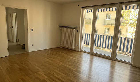 Nähe Wasserturm - sanierte Einzimmerwohnung mit großem Balkon