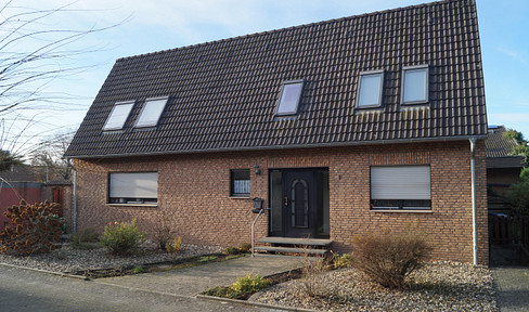 Zweifamilienhaus in Dorsten-Hardt – Wohnen mit Zusatznutzen: Miteigentum und Mieteinnahmen!