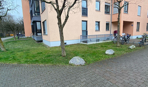 Stylish apartment in Schillstraße incl. 2 underground parking spaces and hobby room