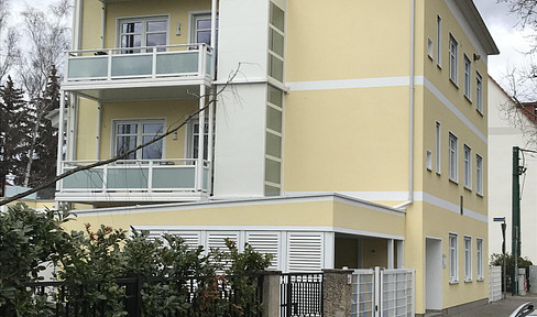 Für Käufer mit gehobenen Ansprüchen - MFH mit 3 luxuriösen Wohnungen und moderner ZA-Praxis im EG