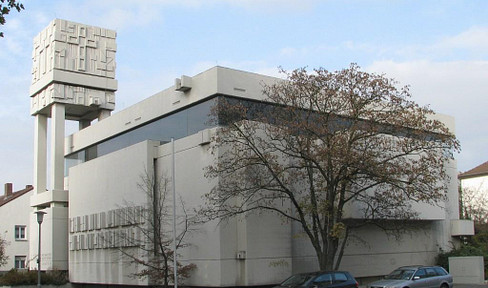 St. Luke's Church in Mannheim - A light-flooded building with modern architecture