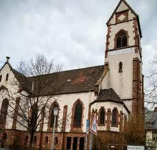 St. Paul's and youth church in Mannheim-Waldhof - historic building with modern architecture