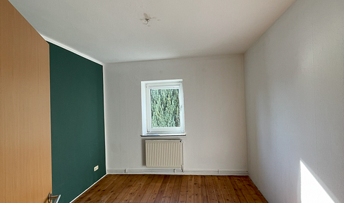 Schöne 4-Zimmer-Wohnungen in Büddenstedt auf gepflegtem Grundstück zu vermieten