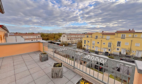 Family-friendly terraced house with 7 rooms, au pair room & skyline view in Frankfurt