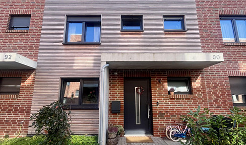 Beautiful terraced house for sale in Hanover