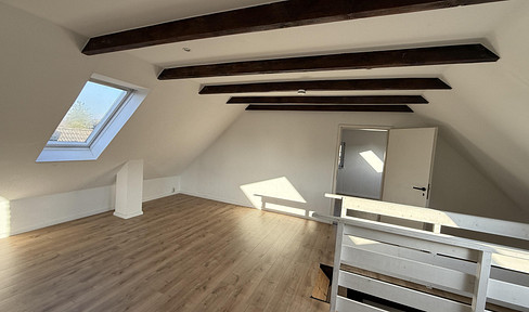 Schöne ETW mit Balkon und Garten nähe U-Bahn und EKZ