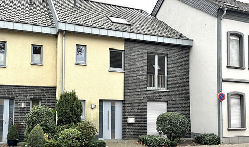 Gehobenes Reihenhaus im Herzen von Kevelaer-Winnekendonk