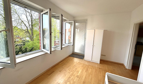 helles WG-Zimmer (16qm) in einer 3er WG mit Terrasse, möbliert, nähe Miele HQ