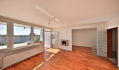 Newly renovated 3.5-room apartment with balcony and underground parking space in Hanover Garbsen