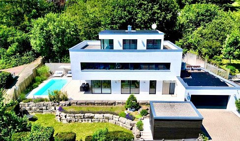 Extravagante Villa mit Fernblick