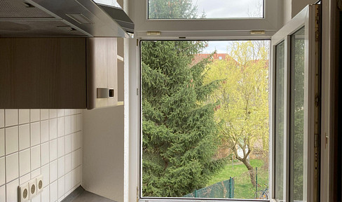 Bright 2-room apartment with fitted kitchen for rent in 04178 Böhlitz-Ehrenberg Leipzig