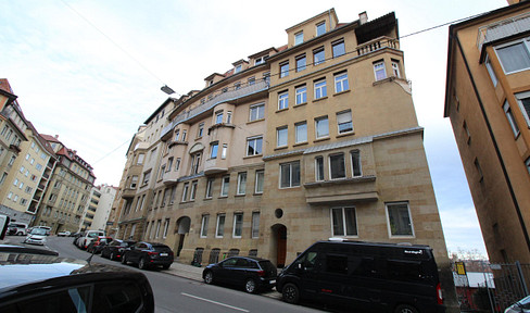 Stuttgart-West: 3-Zimmer-Hanggeschoss-Wohnung im Stilaltbau!