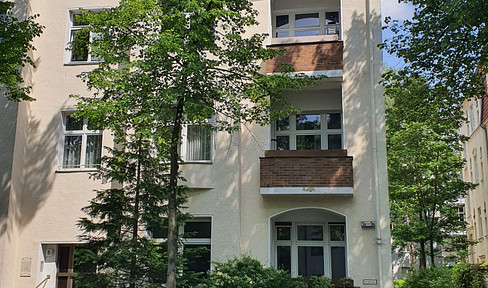 For sale beautiful 117.4 m² 4-room apartment in an old building, good location, great layout