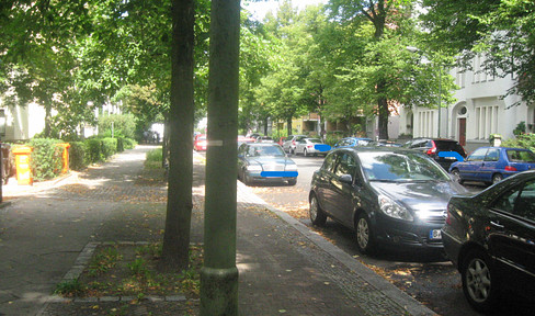 Beautiful 117.4 m² 3.5 room apartment in an old building, well laid out, great location