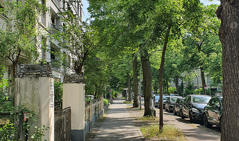 For sale beautiful 117.4 m² 4-room apartment in an old building, good location, great layout