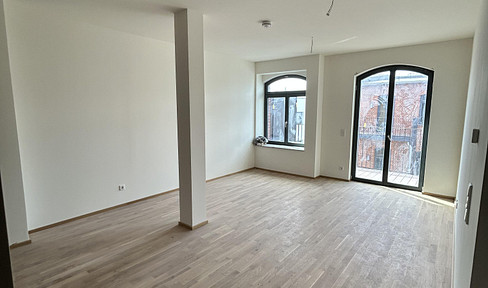 Luxuriöse Dachgeschosswohnung | Erstbezug | 2 Zimmer + sonnenverwöhnter Südbalkon (10m²)