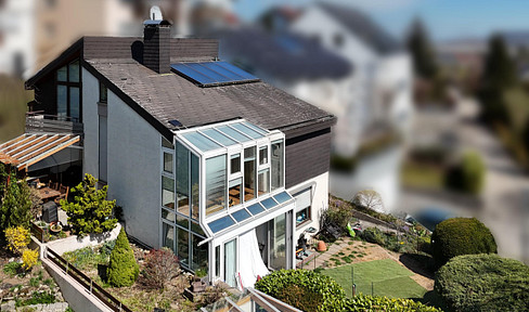 Spacious detached house, 5.5 rooms, approx. 154 sqm, Leonberg-Silberberg, unobstructed south-facing location