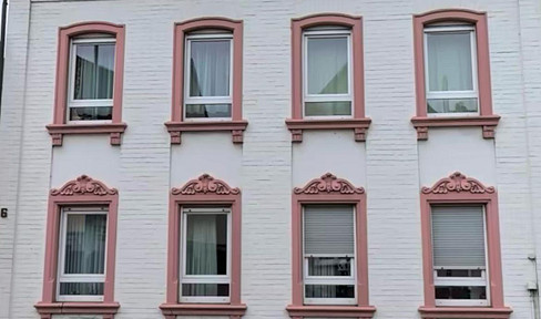 3-room apartment with EBK and balcony in Bruchsal-Untergrombach