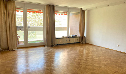 Seltenheit: große 4-Zi-Wohnung mit 2 TG-Plätzen und 2 Balkonen! – provisionsfrei -