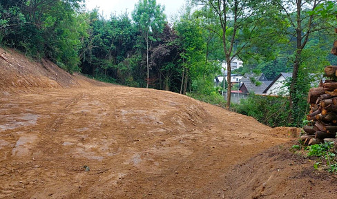For sale: Beautiful plot of almost 1000 sqm; 51766 Engelskirchen, OT Schnellenbach